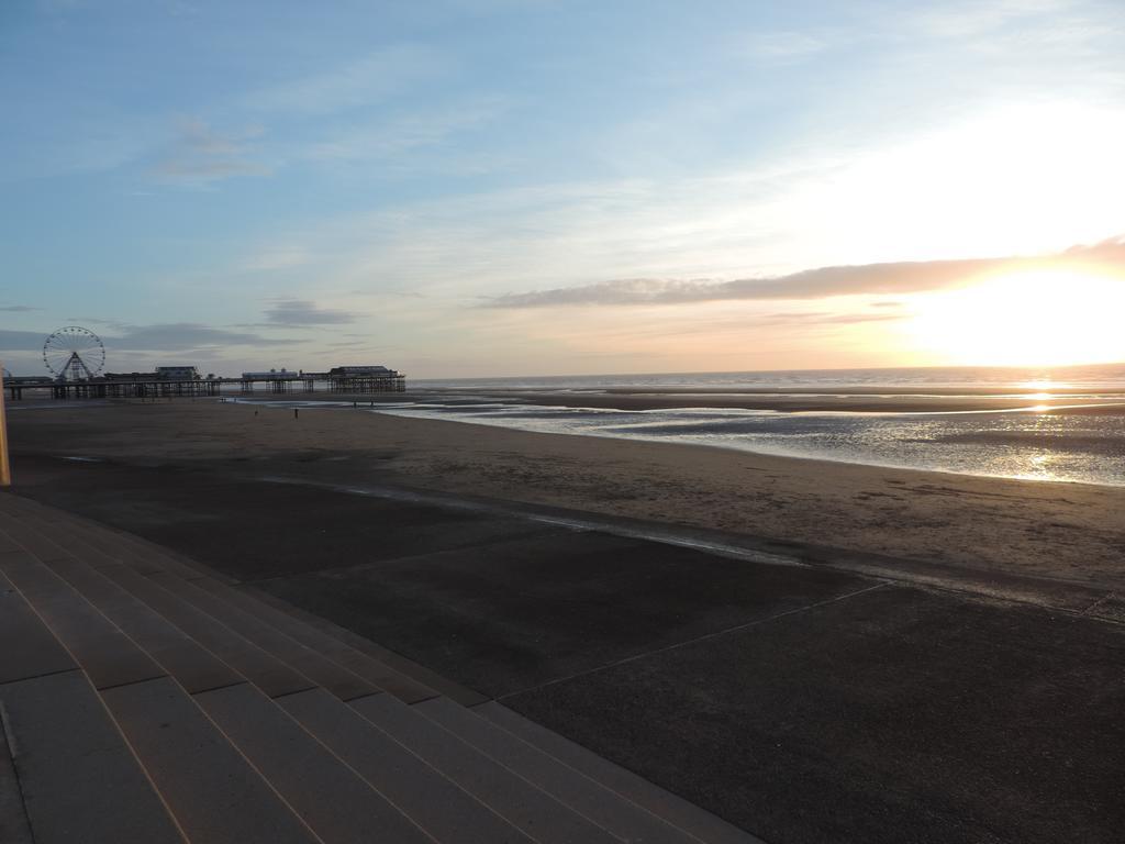The Draytonian Blackpool Exterior foto